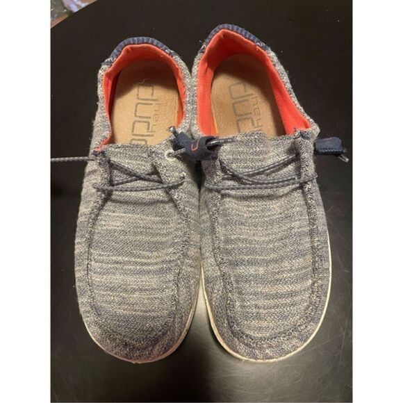 Hey Dude Shoes (SZ 7) - Picture 1 of 5